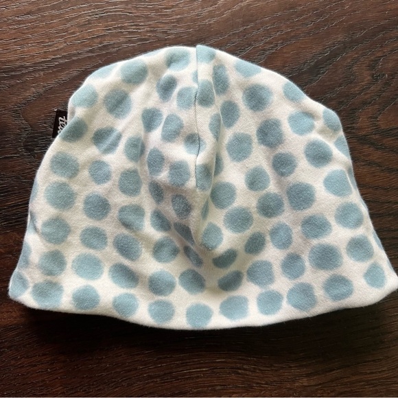 Tea Collection Blue and White Polka Dot infant baby Hat 0-3 months - Picture 1 of 6